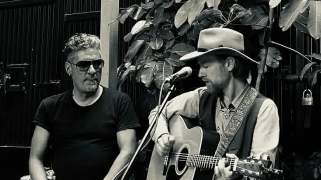 Andri & Farmer John at Pila Seca Social Club