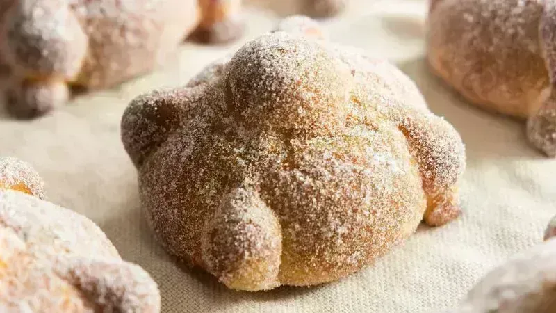 Panio Lab- Pan de Muerto