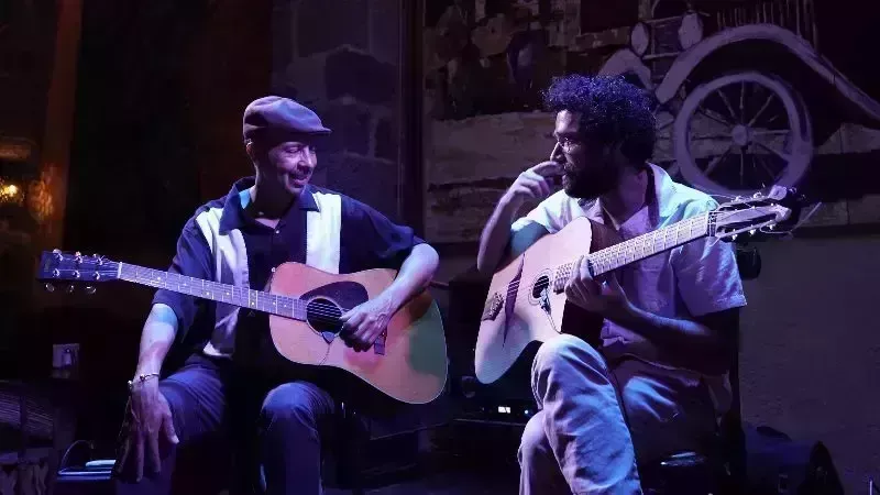 Mama Mia - Medio Siglo de Música y Sabor - Swing de París