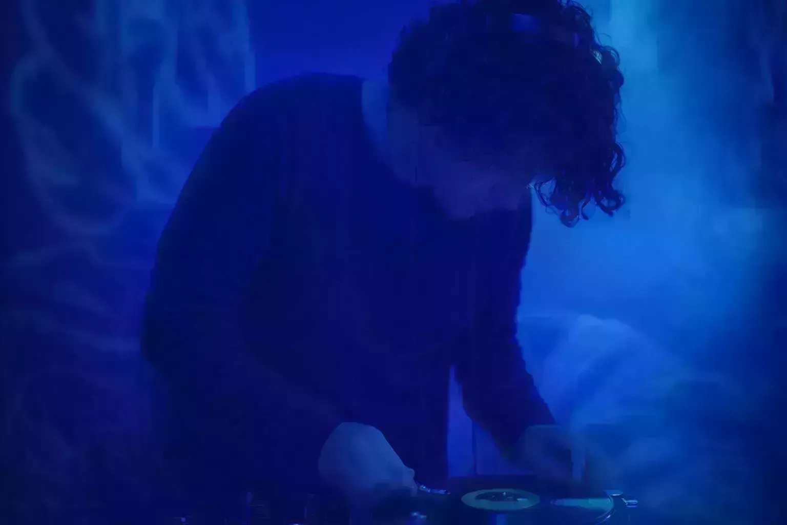 Alex Castro DJ Set at Blu Sea & Grill Food