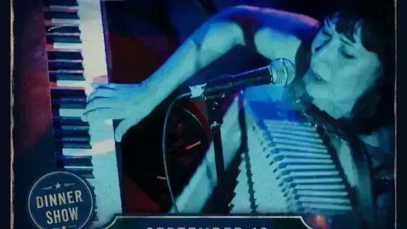 Sofía Jazmín – Piano de Blues y Acordeón en Paprika