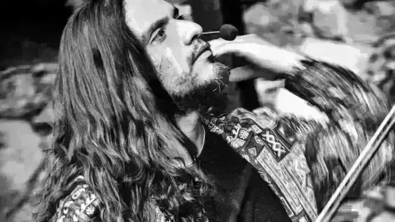 David Mendoza Solo Show Live at Cafe Rama