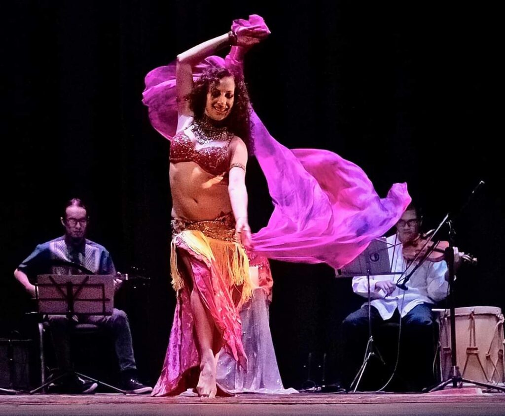Are you ready to live an exceptional experience? Our Music and Dance Ensemble with Middle Eastern rhythms brings you a new presentation that is completely live, with musicians and dancers of international stature who will transport us to an atmosphere full of mysticism, femininity, and magic only Darbukanos can achieve. We're waiting for you on February 16th at 6:00 p.m., at San Miguel PlayHouse!